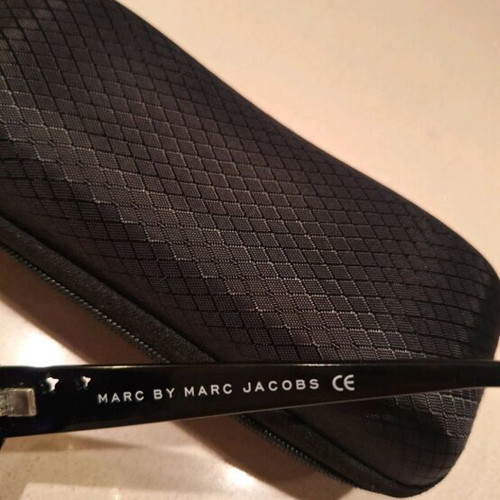 Marc Jacobs sunglasses like new, black
