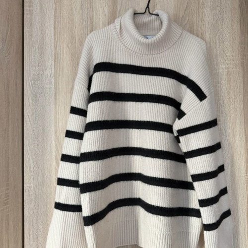 Zara knit sweater used, size M, black and beige