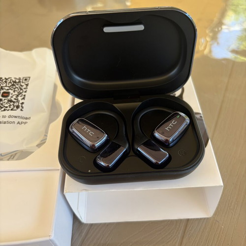 HTC NE25 wireless earphones with smart touchscreen case and AI translation