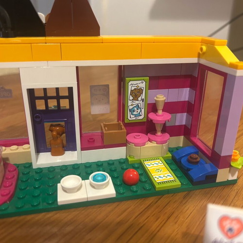 Lego Friends 41699 pet adoption cafe like new with instruction leaflet