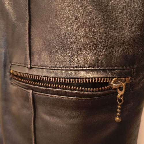 Leather women's jacket like new, size L, black