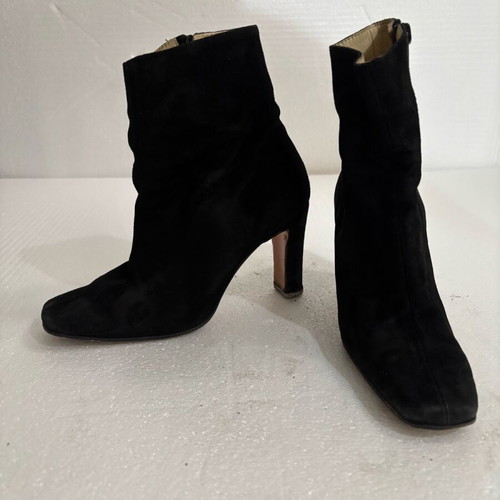 Velvet ankle boot heels new, size 35-36
