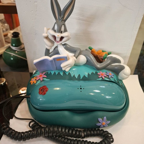 Bugs Bunny Warner Bros Looney Tunes phone used