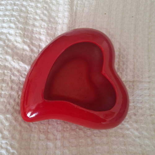 Heart-shaped planter
