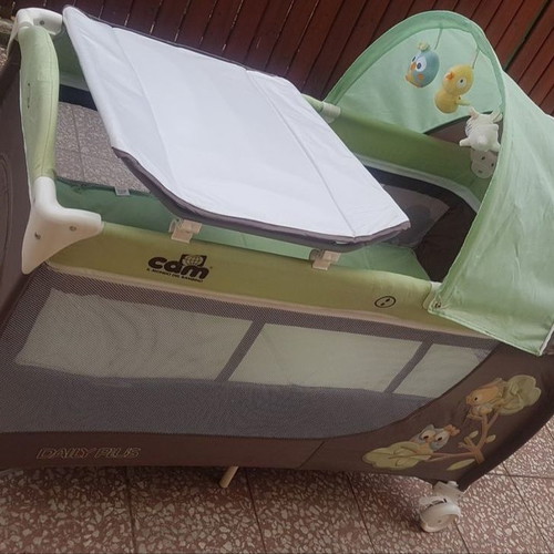 Cam Daily Plus playpen like new with Greco Strom mattress 120x60