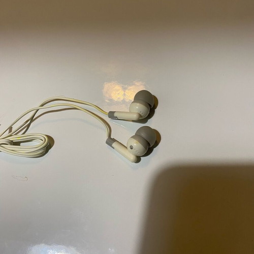 Earbuds new