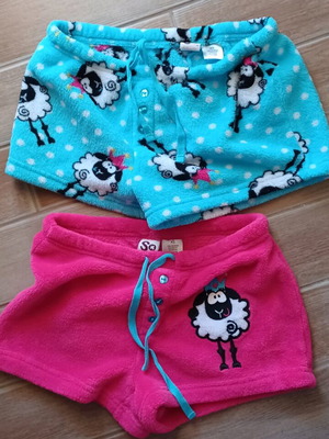 Set of 2 fleece shorts for girls, size XS, new, multicolor pink