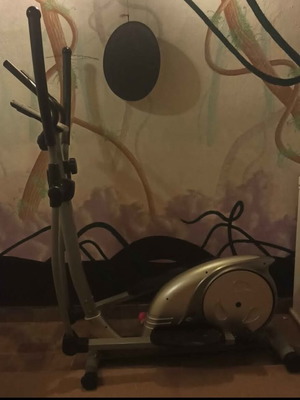 Elliptical exercise bike like new, comfortable, functional