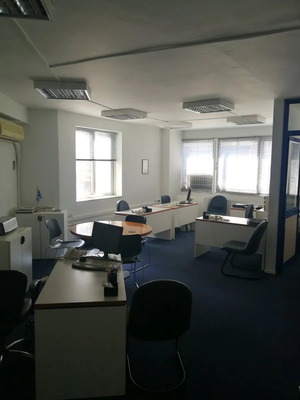 Γωνιακό γραφείο 93 τ.μ. στον 1ο όροφο στη Λεωφόρο Συγγρού
