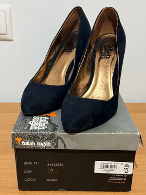 Fullah Sugah pumps used, black, size 37 with box