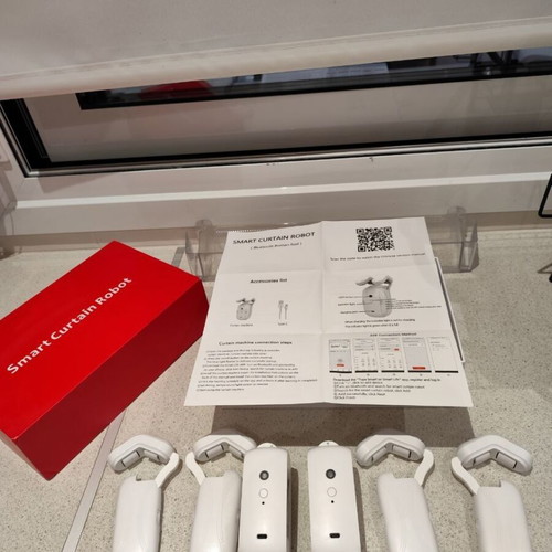 Tuya Smart Curtain Robot pair like new, smart motor for curtains