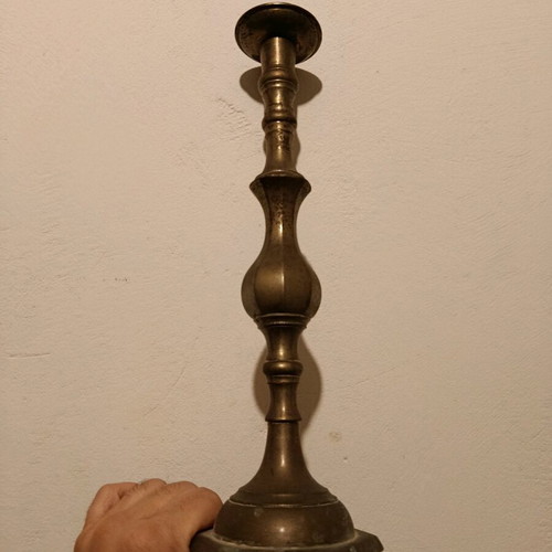 Pair of old brass candlesticks used, height 33 cm, unusual shape