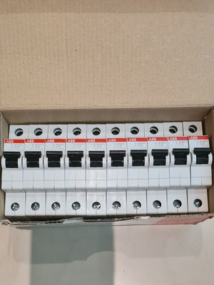 ABB SH201L-C6 μονοπολικές αυτόματες ασφάλειες 6A 4.5kA, πακέτο 10