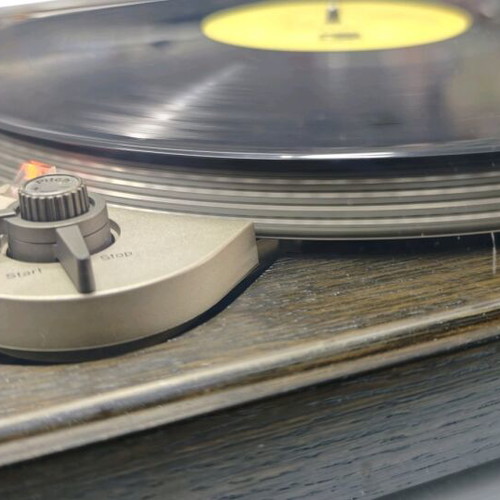 Dual CS130S turntable used with manual operation