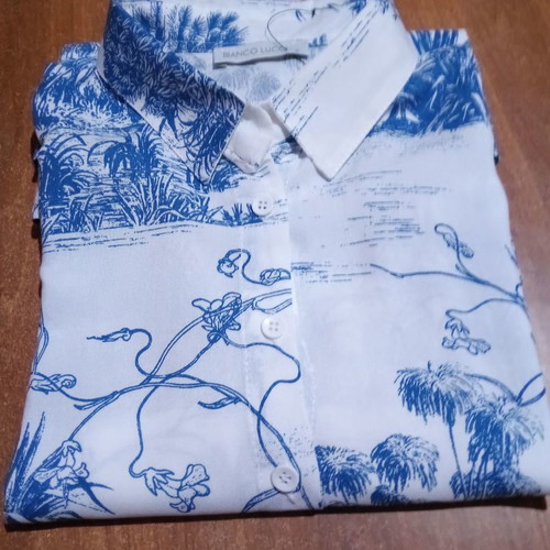 Bianco Lucci women's shirt new, small, vintage shades