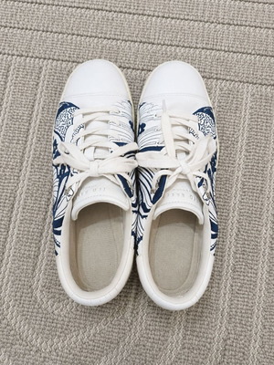 Ted Baker London sneakers λευκά με μπλε floral μοτίβο σαν καινούργιο, μέγεθος 40