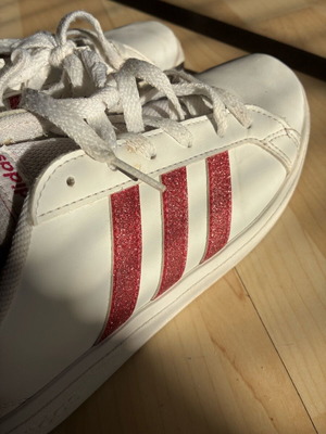 Adidas спортни обувки, бели с розови ивици, номер 38