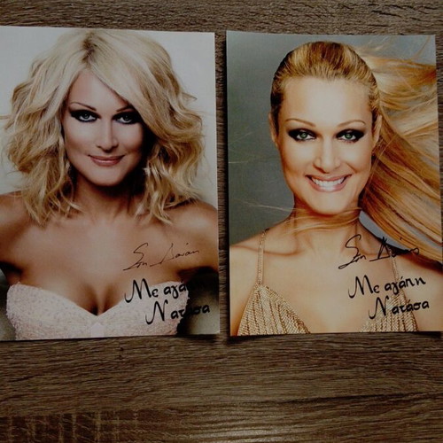 Artist autographs used, assorted pack