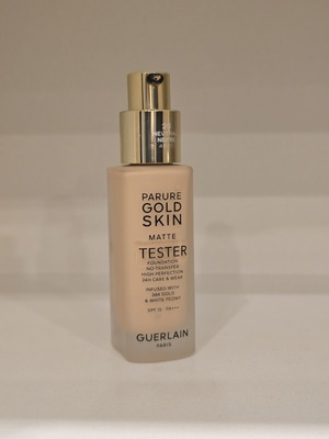 Guerlain Parure Gold Skin Matte Foundation like new with 24k gold