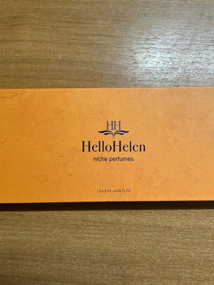 HelloHelen niche perfumes tester like new, set of 12 x 2 ml