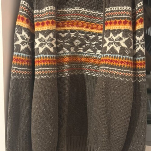 Knitted cardigan like new with traditional Nordic pattern, M/L