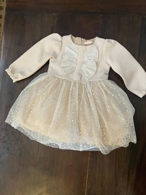 Tulle dress for 2-year-old girl new, beige with gold details