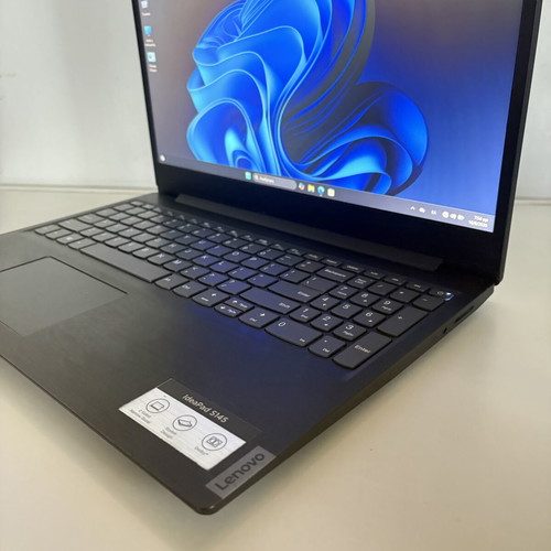 Lenovo IdeaPad 330-15IKB laptop Ryzen 3 12GB RAM 256GB SSD