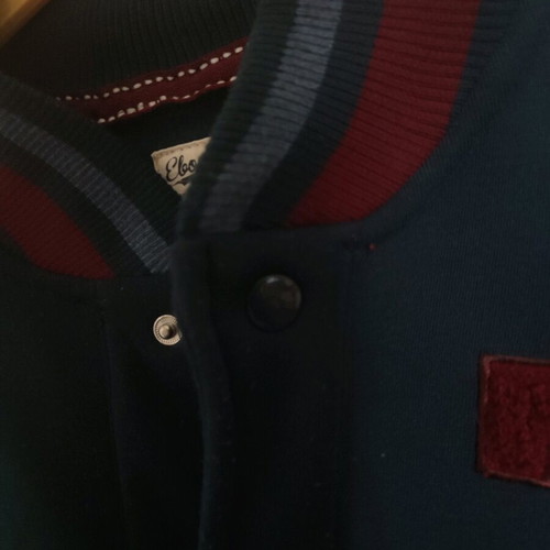 Baseball jacket varsity type blue like new, size M