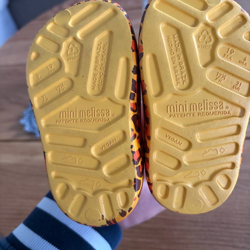 Mini Melissa kids clogs like new, yellow leopard print