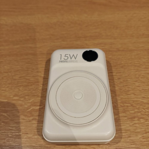 Remax PowerBank 10000mAh like new with wireless magnetic and fast charging