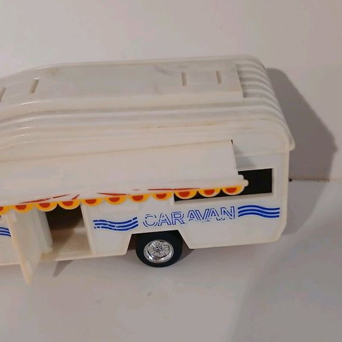 Welly No9271 Caravan Toy Car used