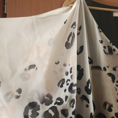 Dina blouse butterfly style black and beige like new, XXL