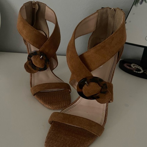 Migato sandals brown like new with thick heel size 36