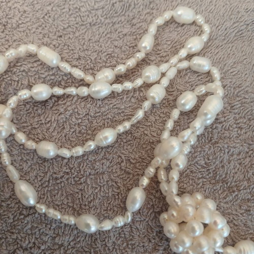 Handmade freshwater pearl necklace