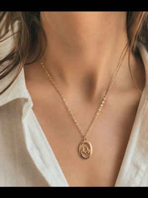 Vintage Dior necklace from the 1980s, gold