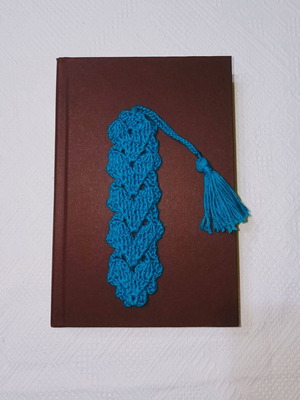 Knitted bookmark new with heart pattern and tassel