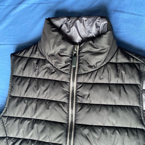 Black Women's Sleeveless Vest new, size Small-Medium Sol's