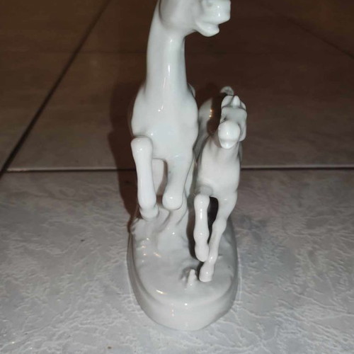 Porcelain horses used, German made
