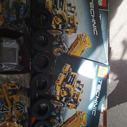 Lego Technic 8264 articulated truck new, complete set from 2009