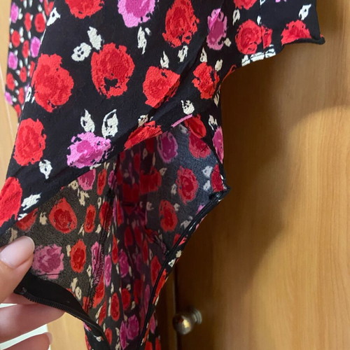 Zara floral dress used, size XL, fuchsia and red print
