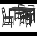 Kitchen table like new without chairs