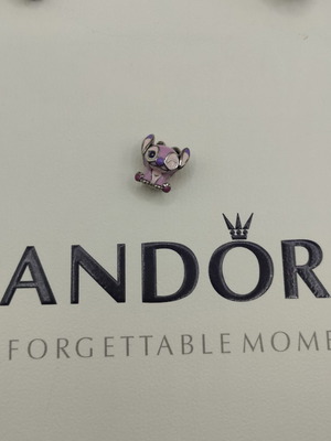 Pandora Angel charm, pink