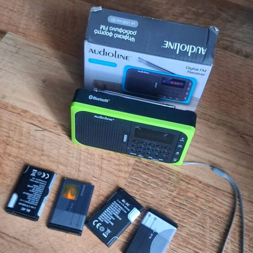 Audioline TR-10 Bluetooth radio speaker like new rechargeable USB