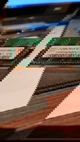 Μνήμη RAM DDR2 512MB για λάπτοπ