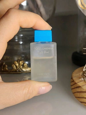 Μίνι άρωμα Dolce & Gabbana Light Blue μεταχειρισμένο 5 ml