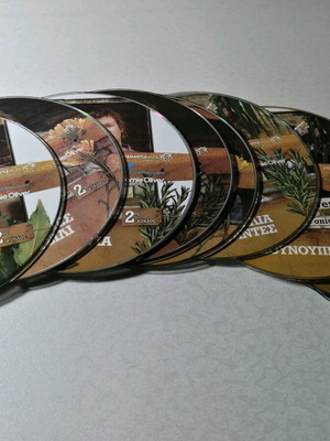 O Jamie Oliver Cooking at Home Seasons 1 and 2 9 VCD set like new