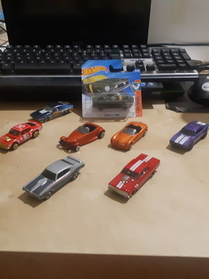 Σετ 8 μοντέλα muscle car, με Dodge Charger 500 1969
