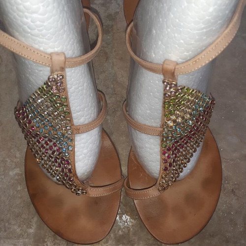 Leather sandals size 36 used without scratches