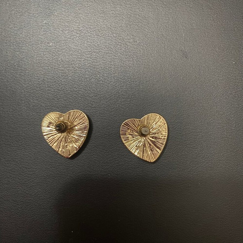 Heart earrings new, gold color
