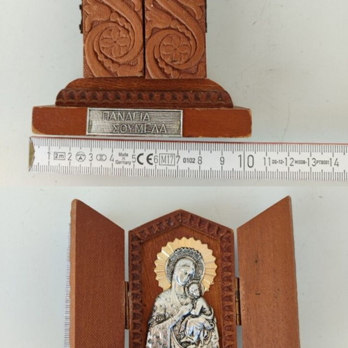 Collection of 14 religious icons like new, various styles and sizes